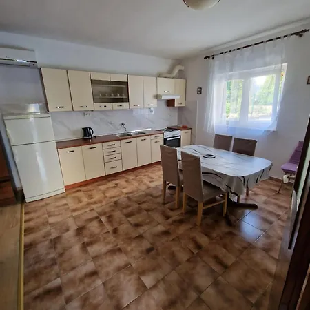 Mid Apartment
